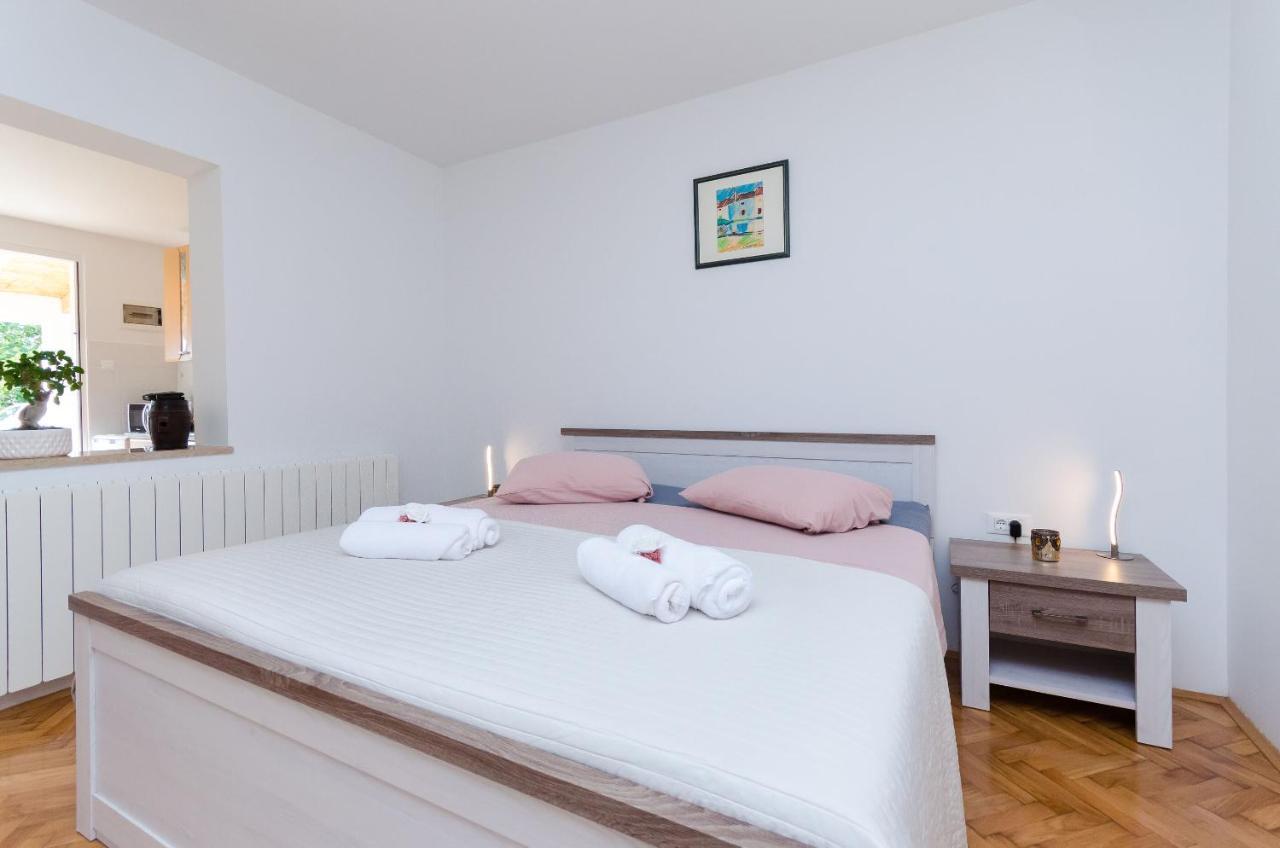 Apartment Zdenko Ровинь Экстерьер фото